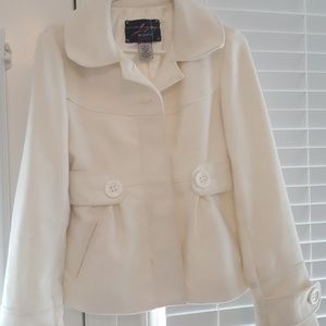 Jack BB Dakota jacket--white